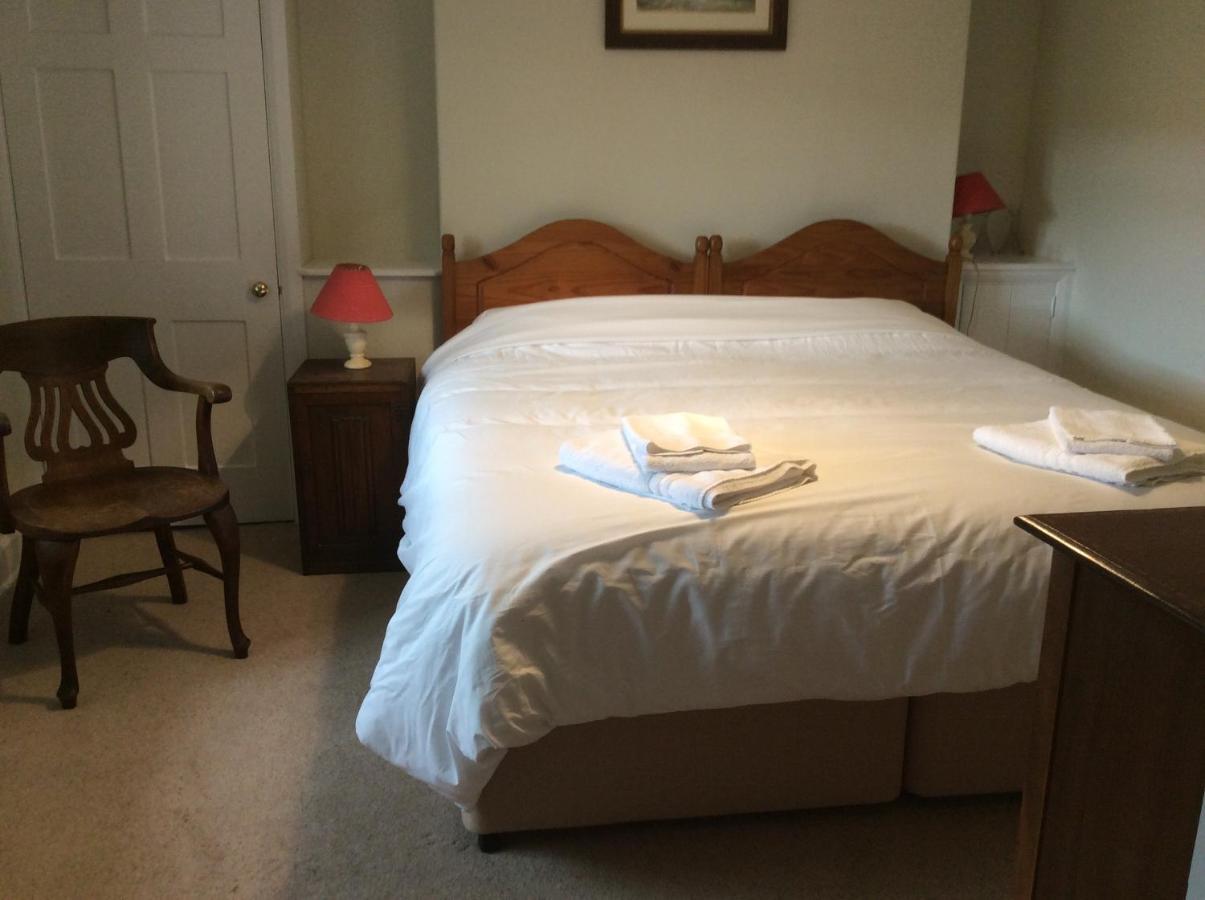 Zeal Farm Bed & Breakfast ดัลเวอร์ตัน ภายนอก รูปภาพ