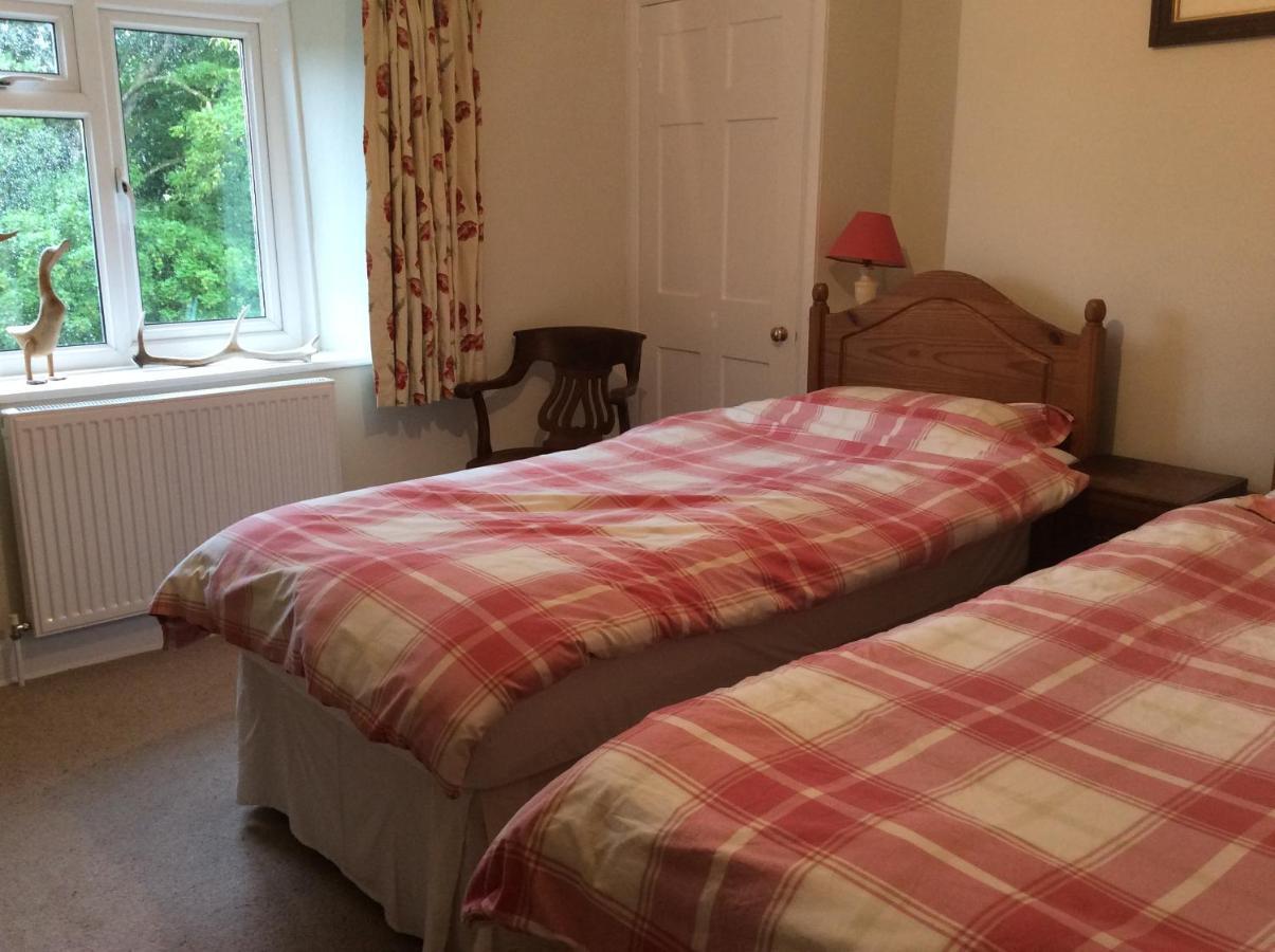 Zeal Farm Bed & Breakfast ดัลเวอร์ตัน ภายนอก รูปภาพ