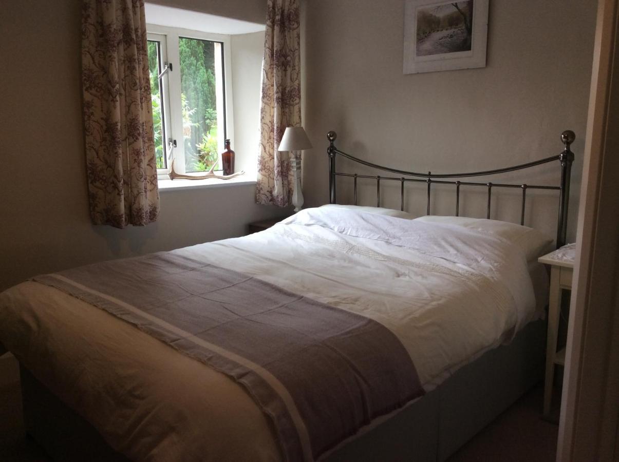 Zeal Farm Bed & Breakfast ดัลเวอร์ตัน ภายนอก รูปภาพ